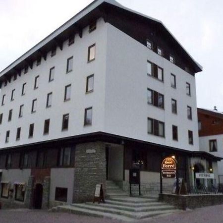 Hotel Ferre リヴィーニョ エクステリア 写真